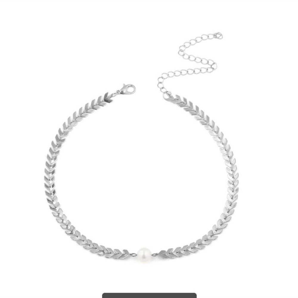Pear Fishbone Choker Necklace (Gold Color) - Picture 4 of 5